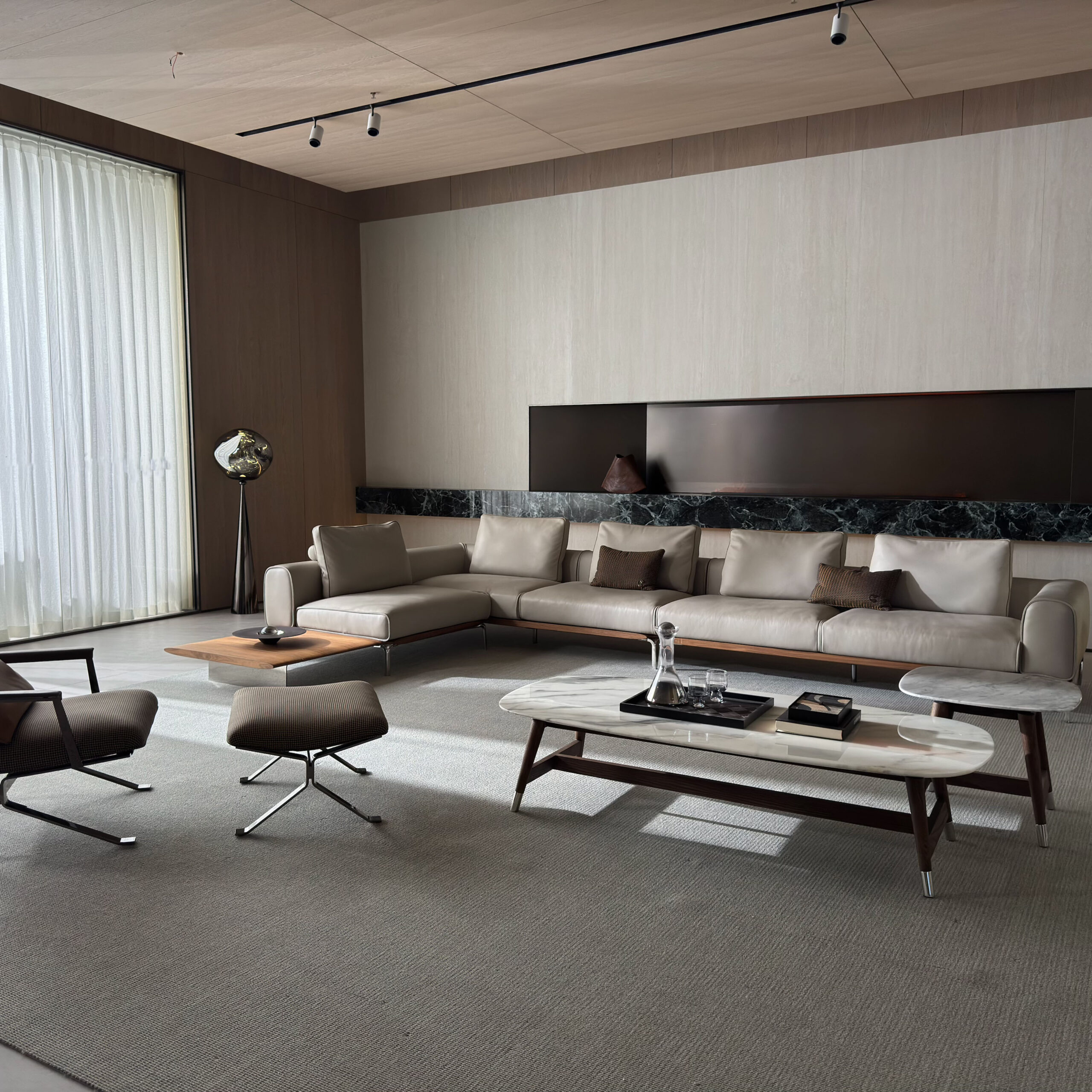 Italian minimalism leather Sectional sofa1