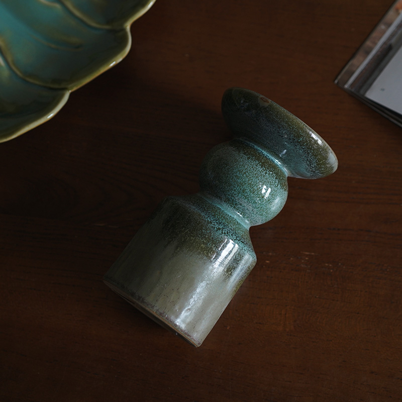 Gradient green vintage show on the table